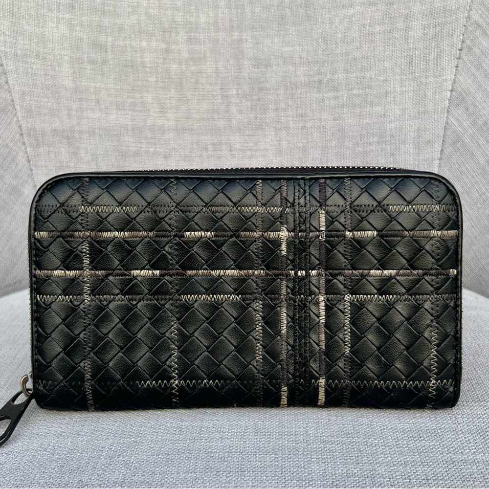 Rare Bottega Veneta Anthracite Black Weave Intrecciato Zip Around Long Wallet